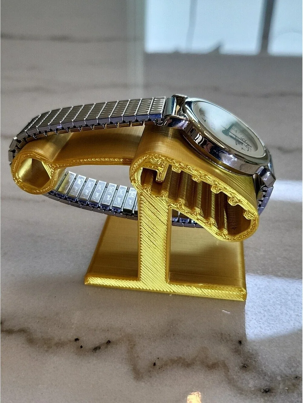 Vtg Azur Womans Watch New Battery Silvertone Stretch Bracelet 32mm Works EUC